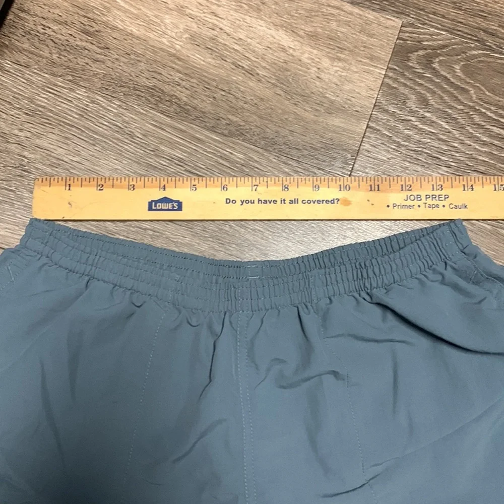 Patagonia Shorts - Picture 2 of 8